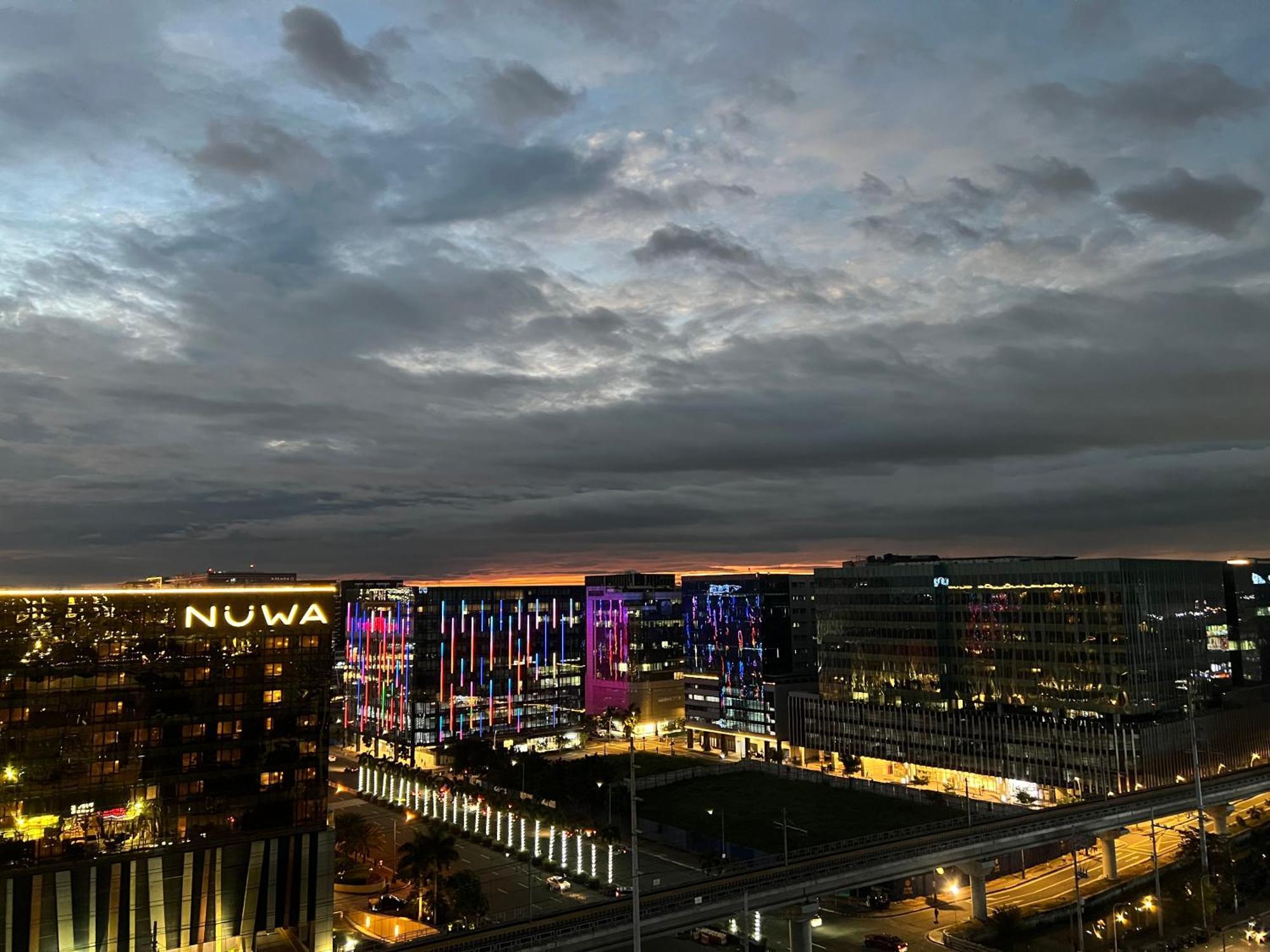 Luxurious European Style Penthouse Modern Apart Ment Cross City Of Dreams Okada Solaire Moa Airport 马尼拉 外观 照片