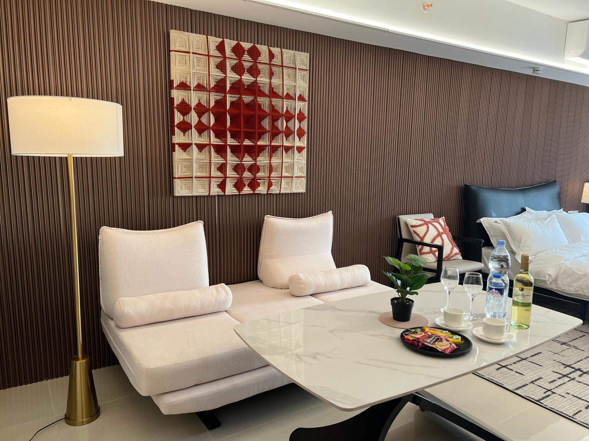 Luxurious European Style Penthouse Modern Apart Ment Cross City Of Dreams Okada Solaire Moa Airport 马尼拉 外观 照片